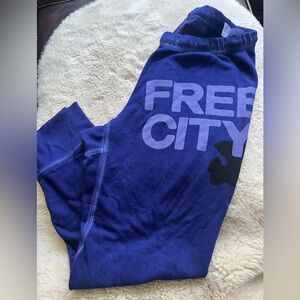 Free City 3/4 Sweats